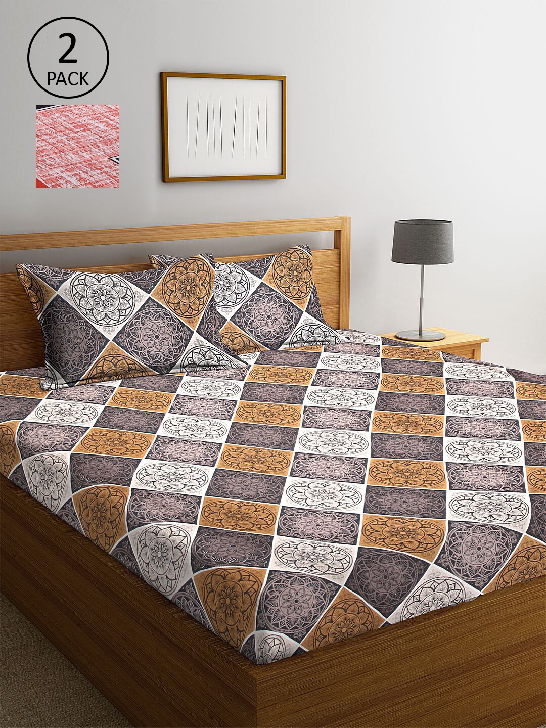 

KLOTTHE Pink & White Geometric 210 TC Set Of 2 King Bedsheet with 4 Pillow Covers