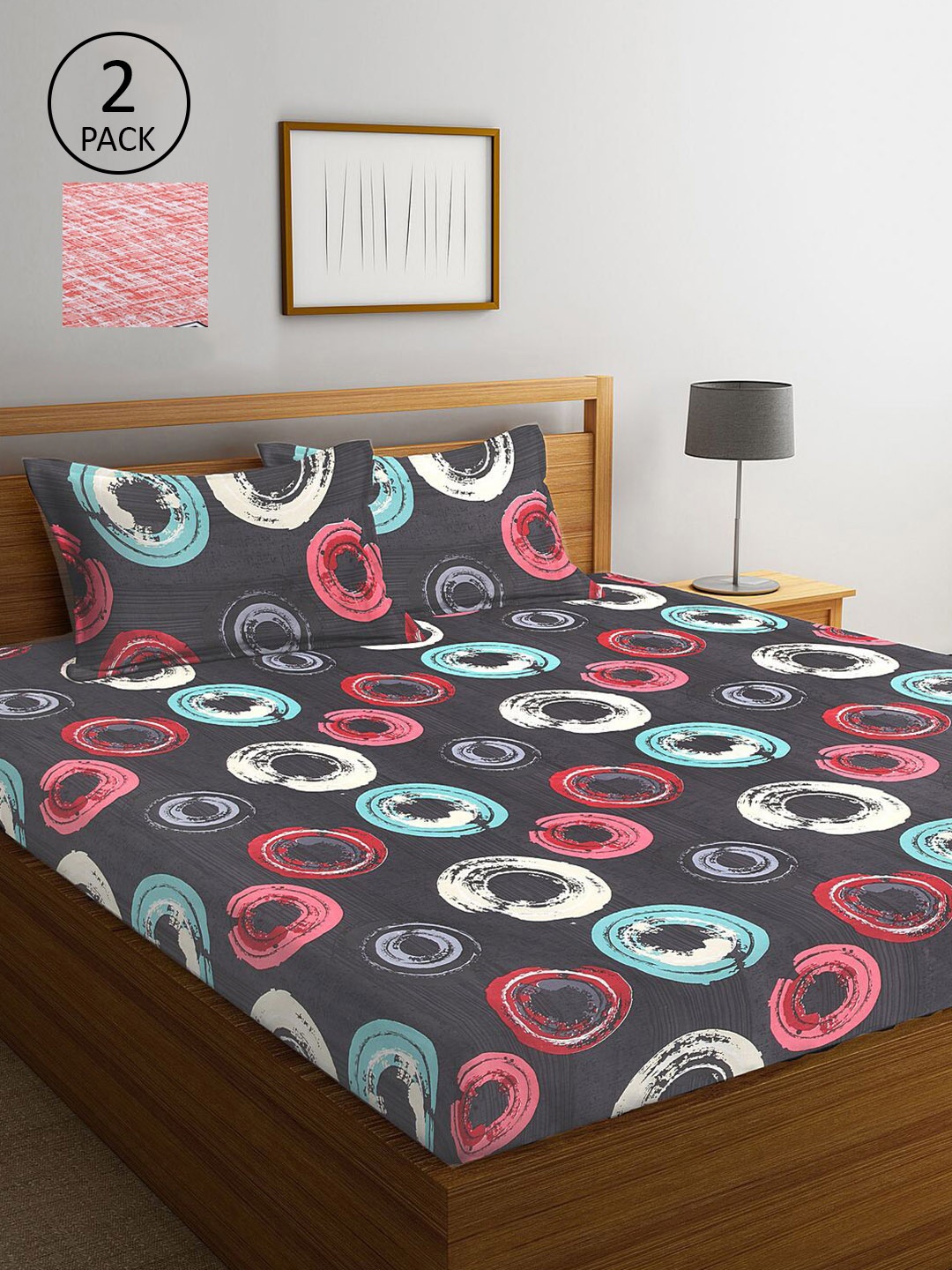 

KLOTTHE Grey & Red Geometric 300 TC 2 King Bedsheet with 4 Pillow Covers