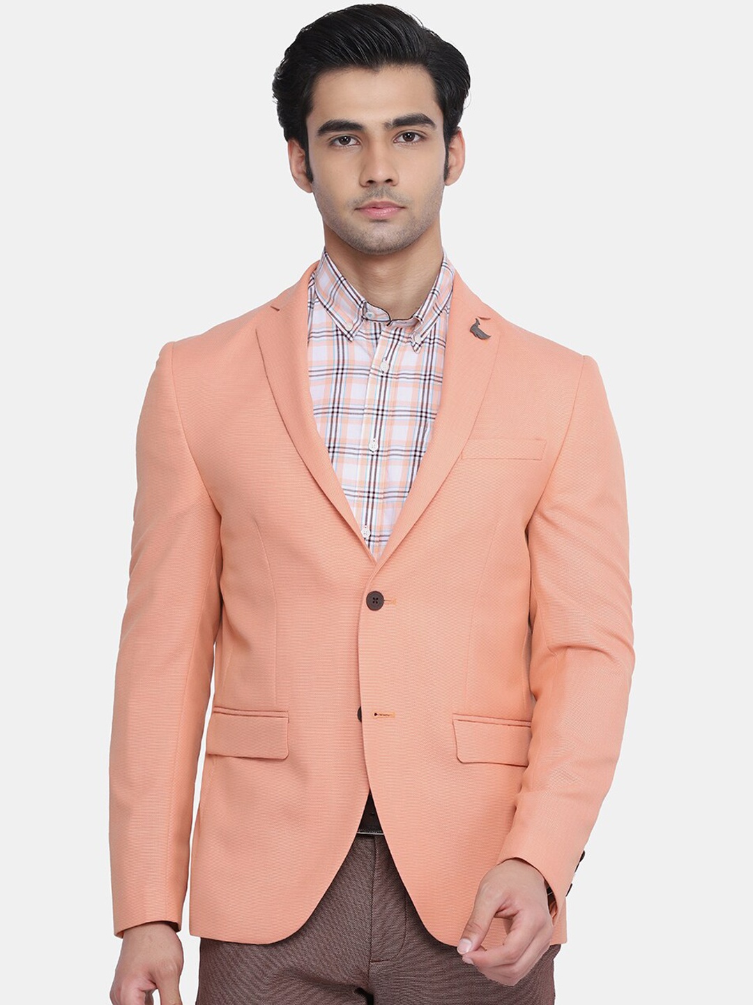 

Blackberrys Men Peach-Coloured solid Single Breasted Dobby Blazers