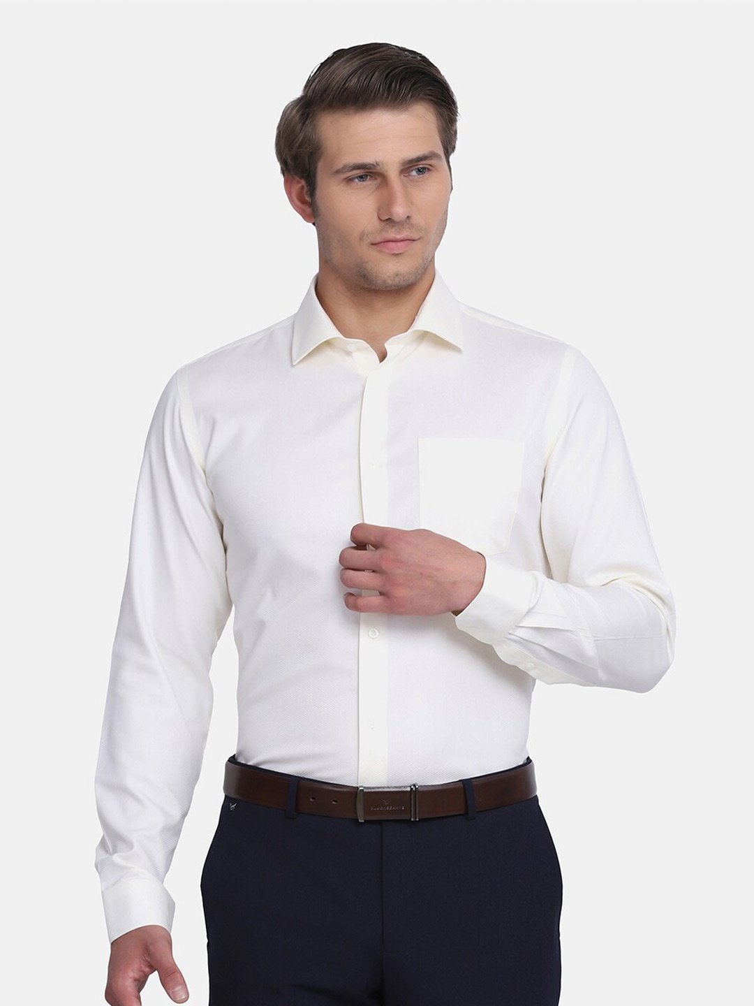

Blackberrys Men Cream-Coloured India Slim Fit Formal Shirt
