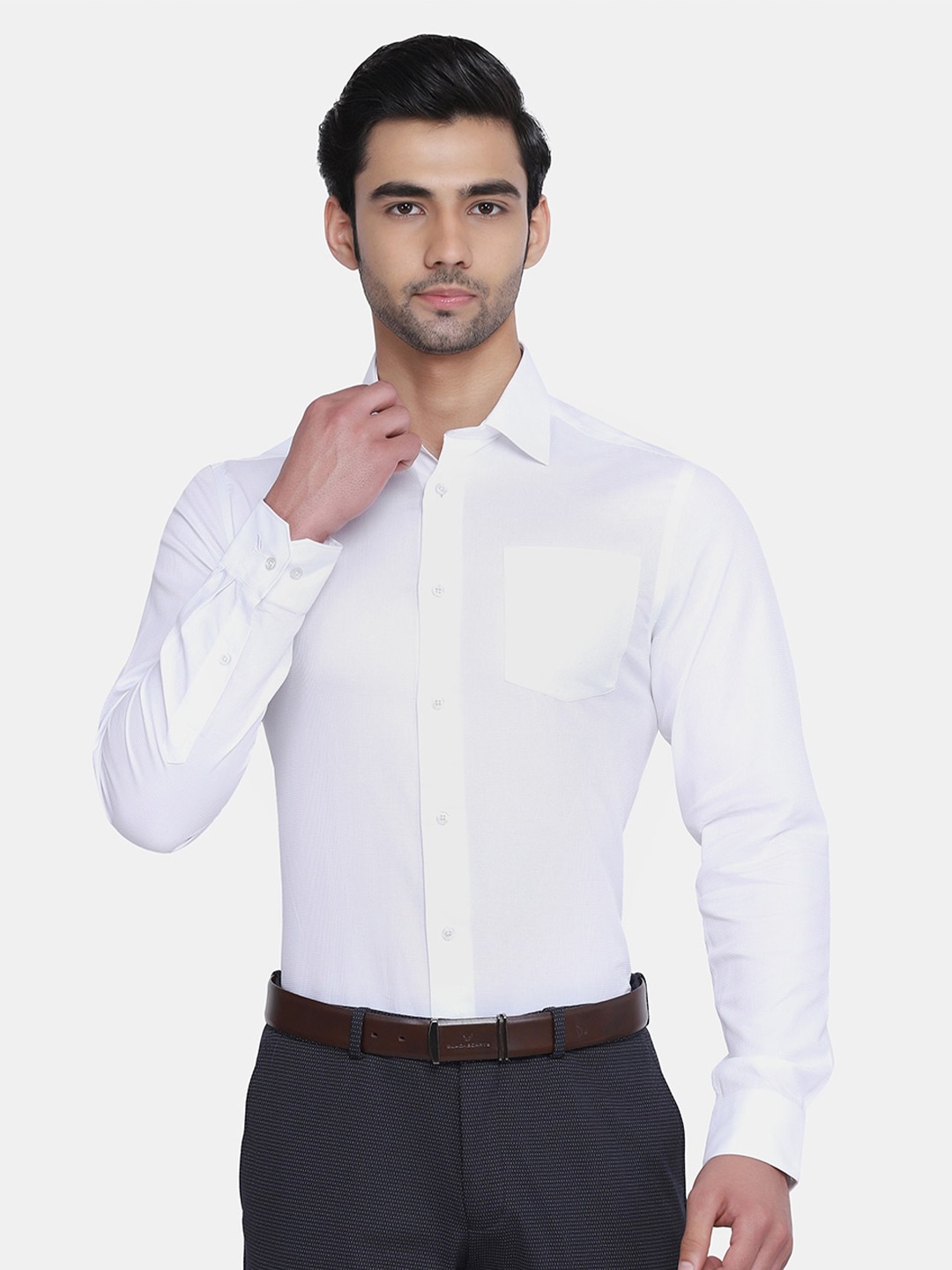 

Blackberrys Men White Slim Fit Formal Shirt