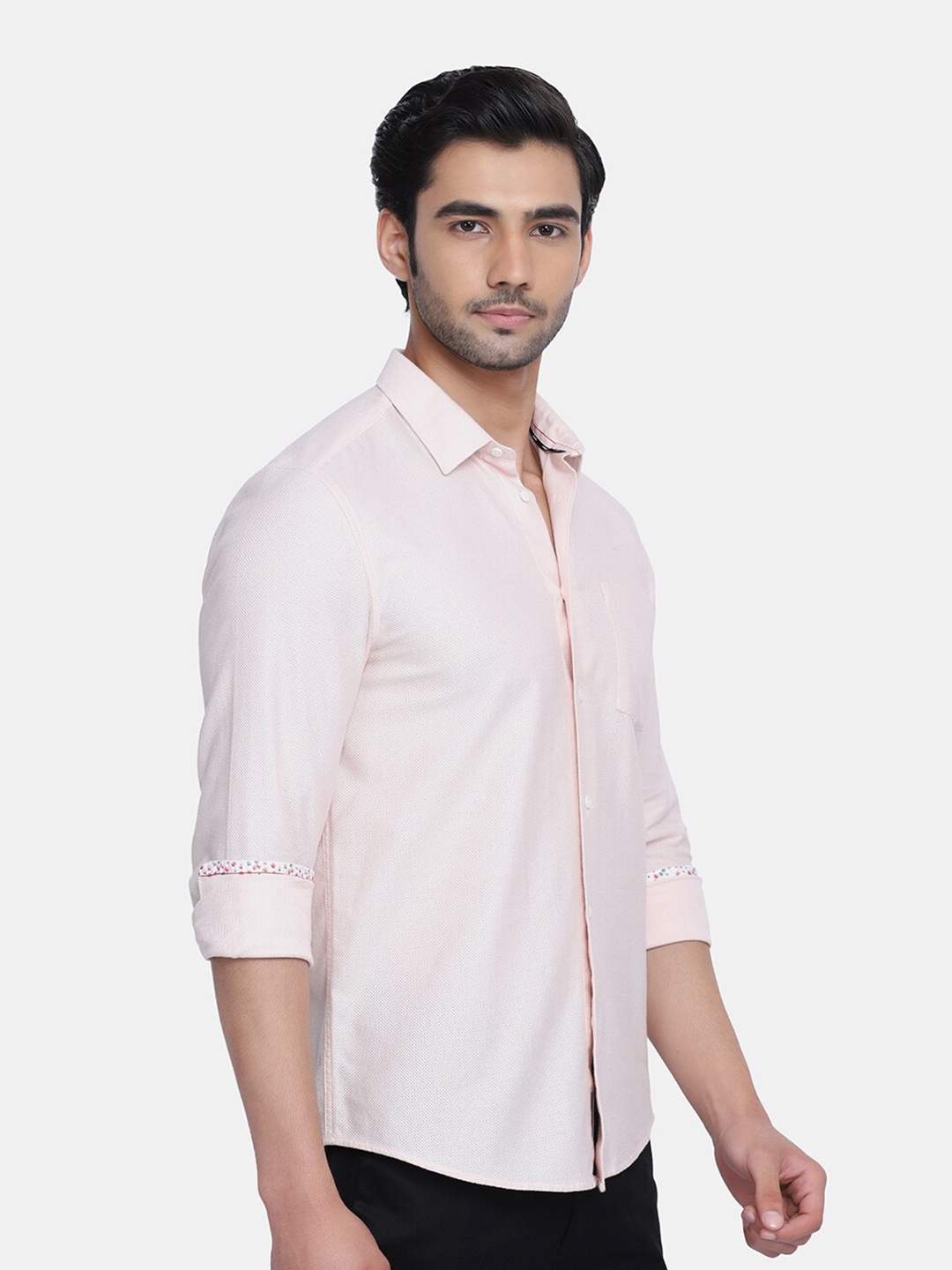 

Blackberrys Men Pink India Slim Fit Casual Shirt