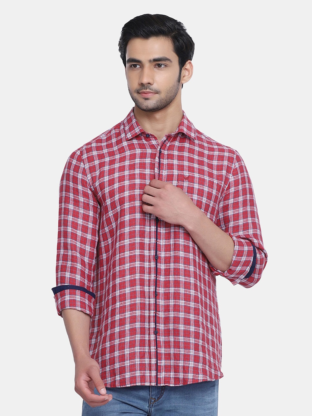 

Blackberrys Men Red India Slim Fit Checked Casual Shirt