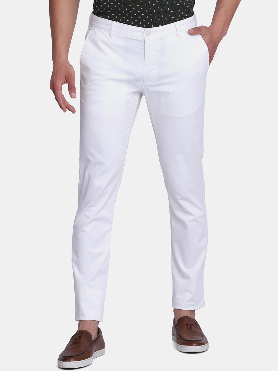 

Blackberrys Men White B-91 Skinny Fit Trousers
