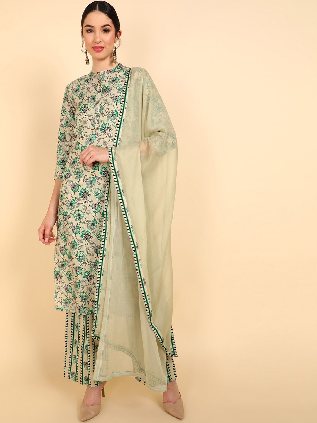 

AHIKA Women Cream-Coloured Floral Printed Kurta with Trousers & With Dupatta