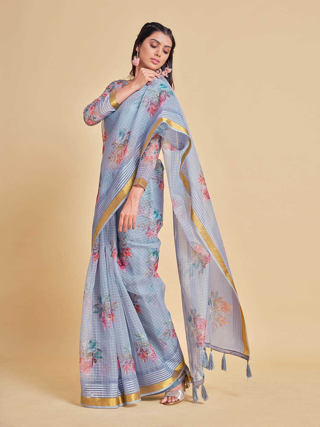 

Sangria Blue & Pink Floral Printed Organza Saree