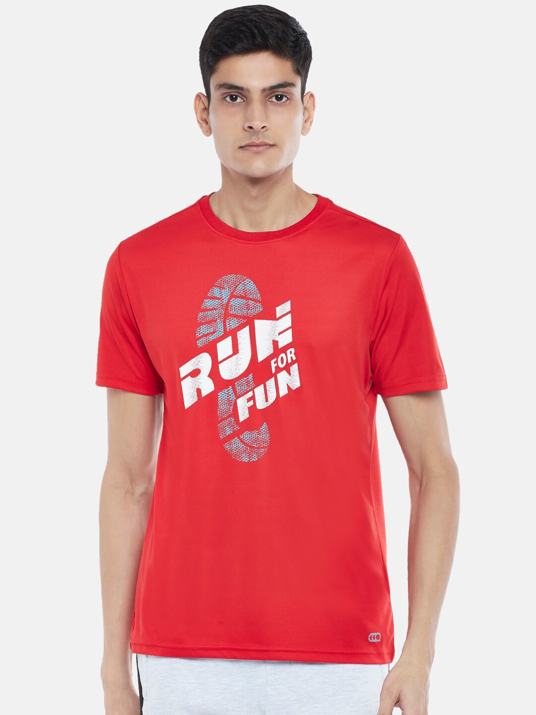 

Ajile by Pantaloons Men Red Typography Printed Slim Fit T-shirt