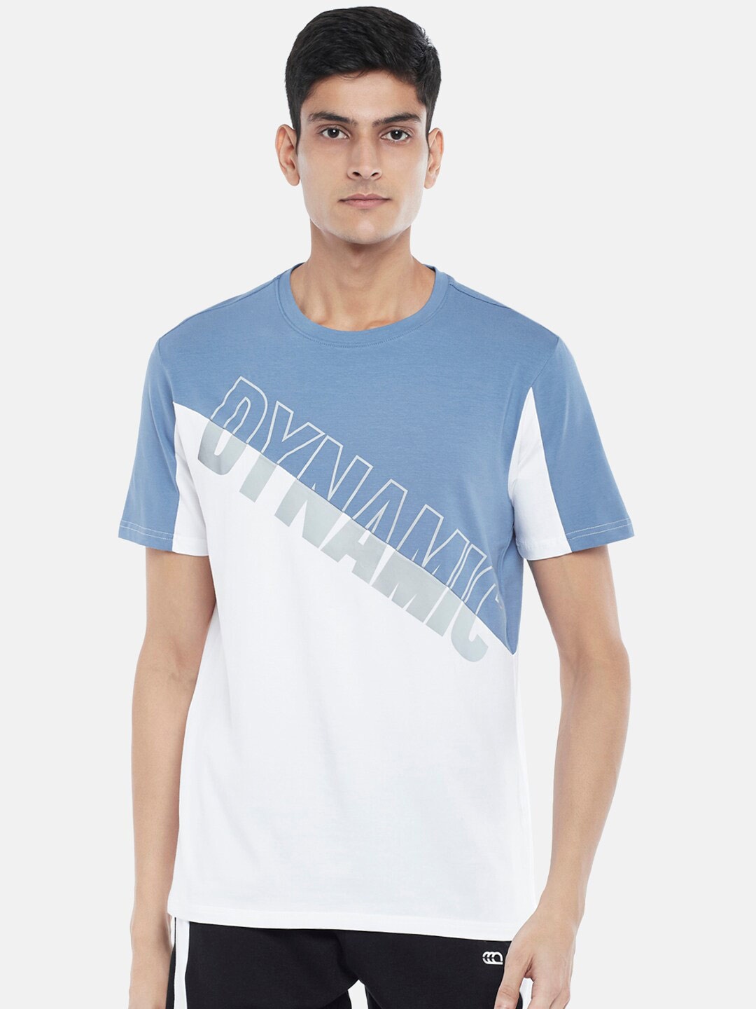 

Ajile by Pantaloons Men Blue & White Typography Printed Slim Fit T-shirt