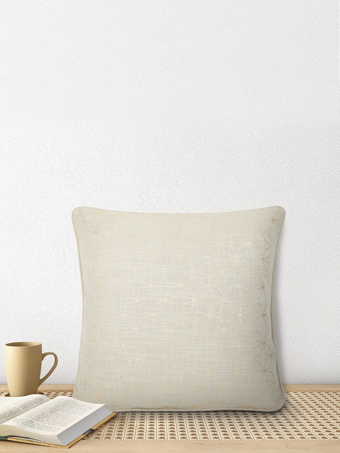 

Living scapes by Pantaloons Beige Square Cushion Covers