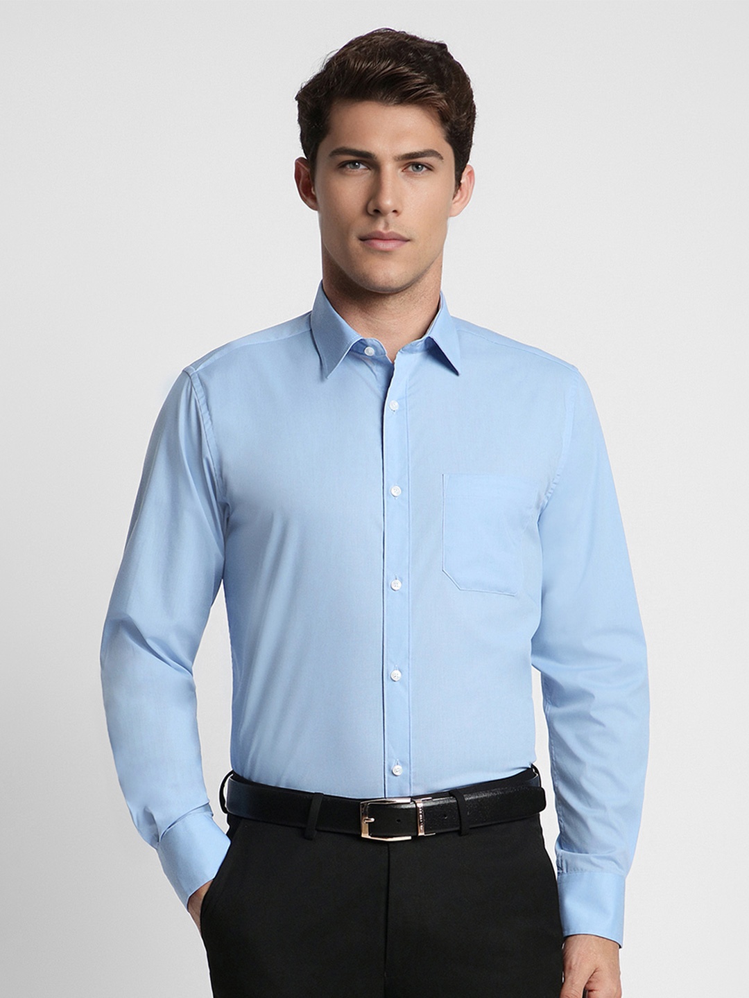 

Peter England Men Blue Formal Shirt