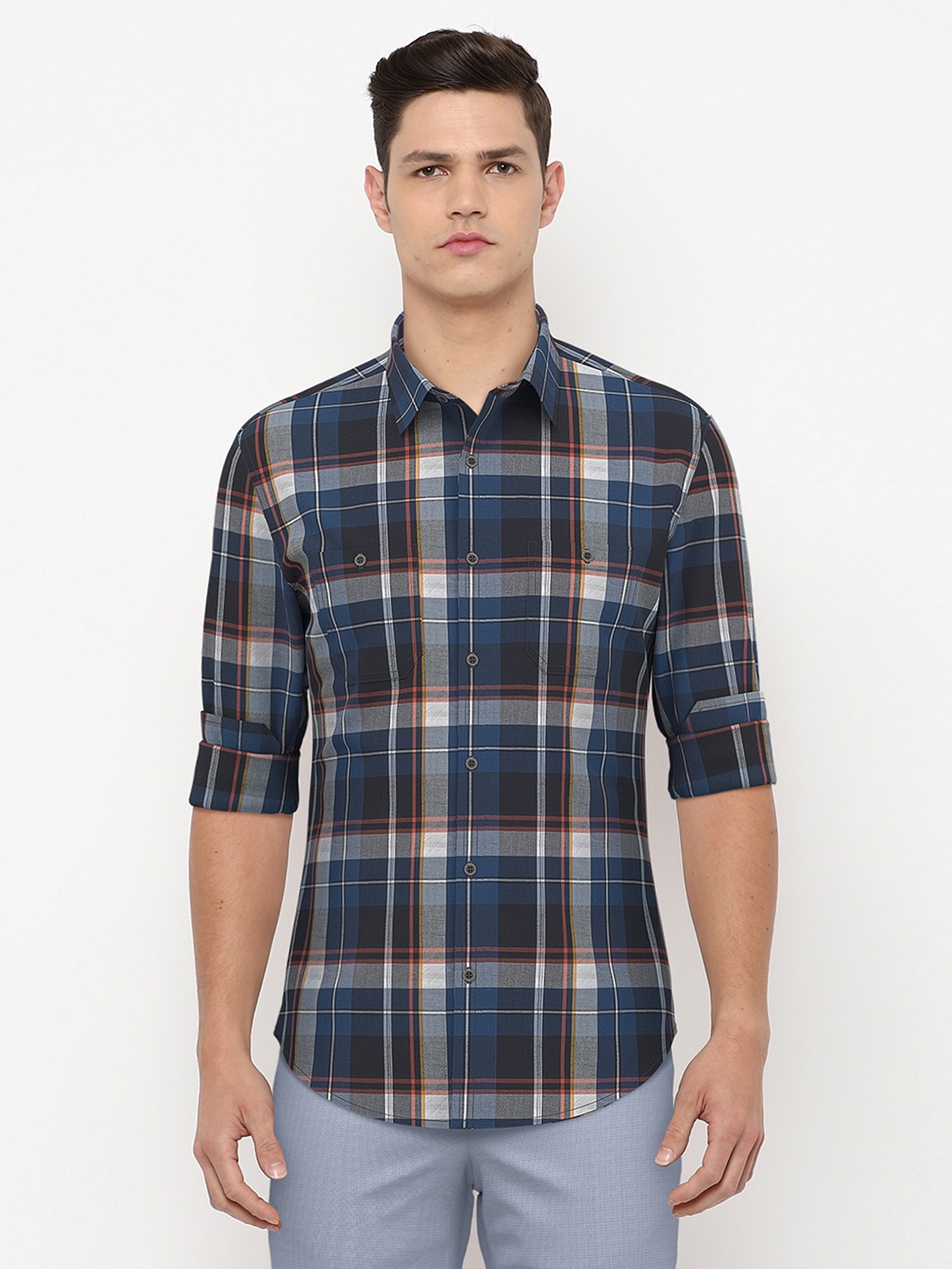 

Peter England Casuals Men Navy Blue Slim Fit Tartan Checks Checked Pure Cotton Casual Shirt