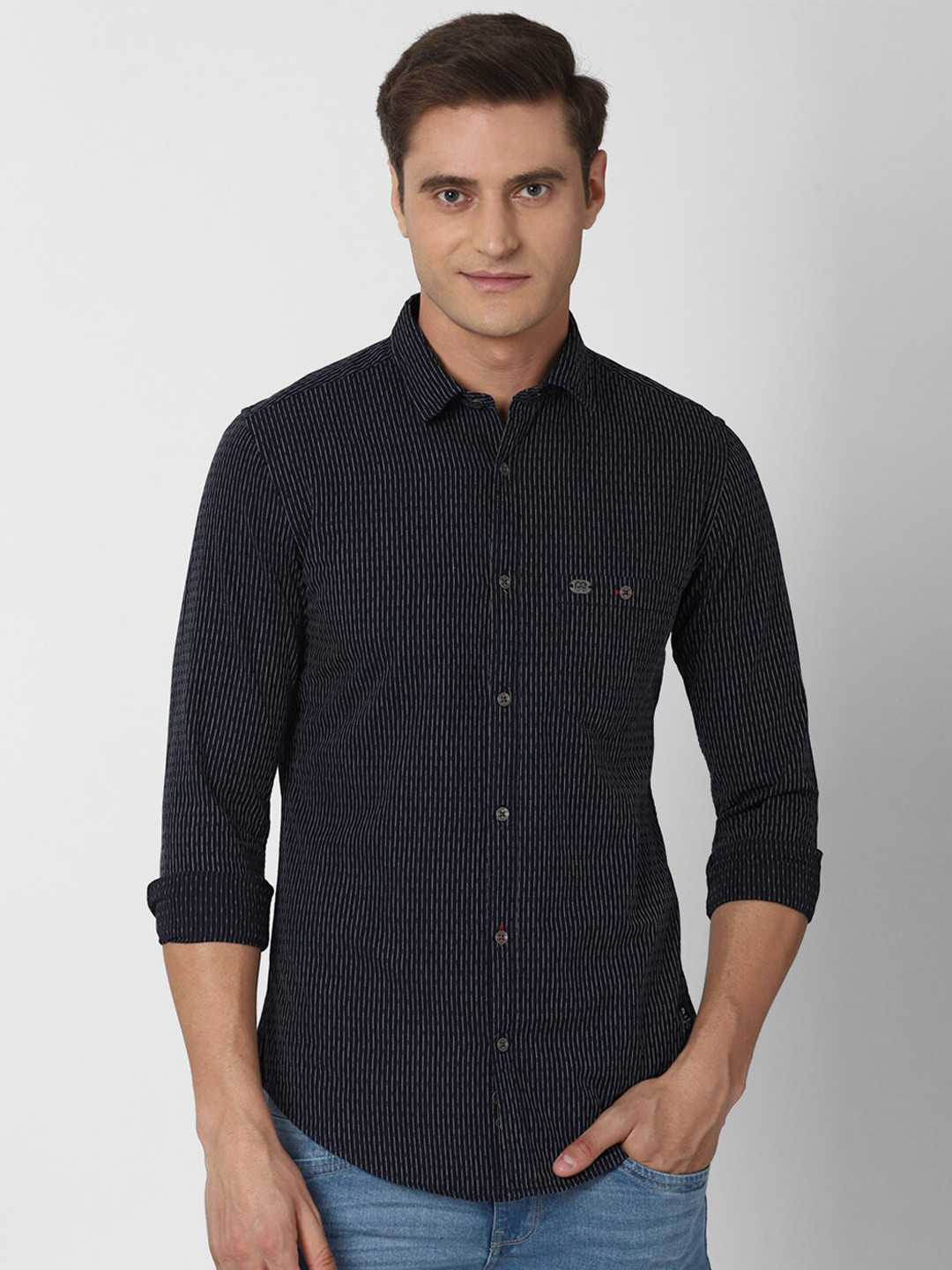

Peter England Casuals Men Navy Blue Slim Fit Printed Pure Cotton Casual Shirt