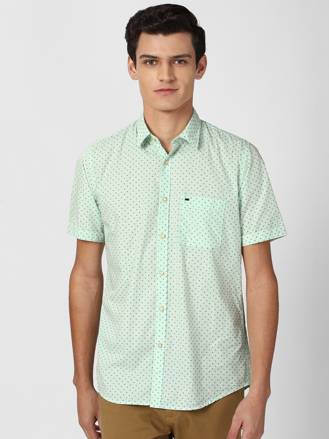 

Peter England Casuals Men Green Slim Fit Printed Pure Cotton Casual Shirt