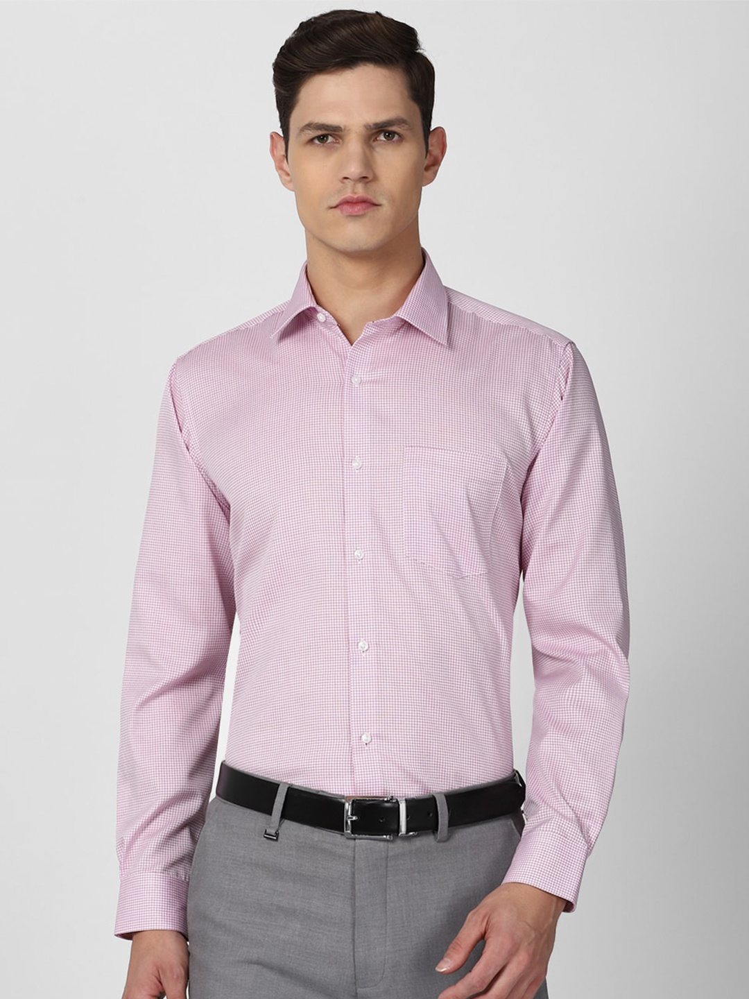 

Van Heusen Men Pink Checked Formal Shirt