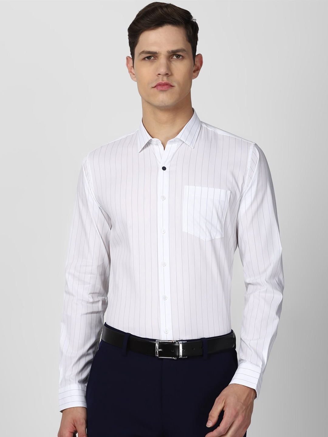 

Van Heusen Men White Slim Fit Striped Formal Shirt