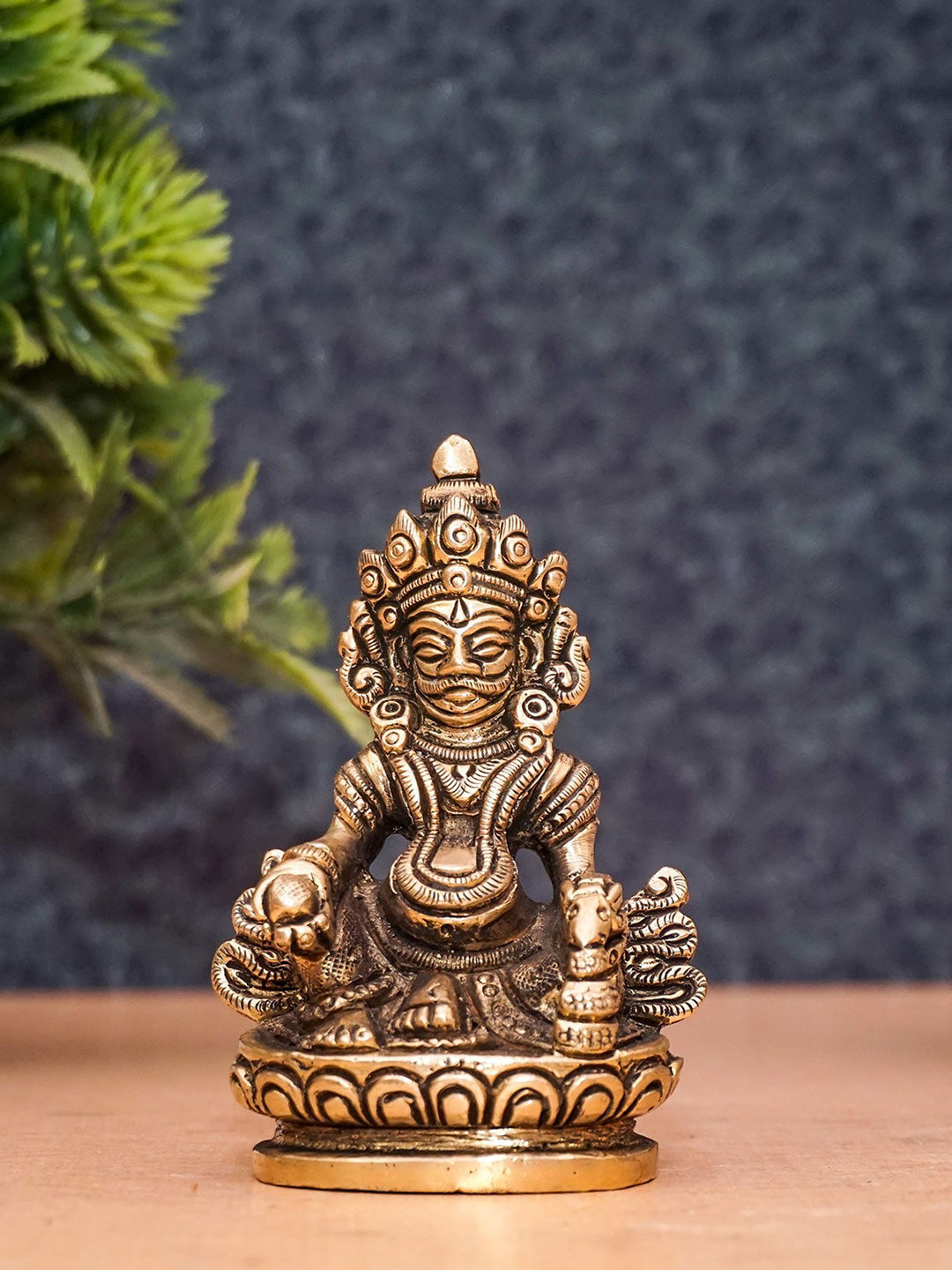

StatueStudio Gold God Wealth Kuber Statue Showpiece