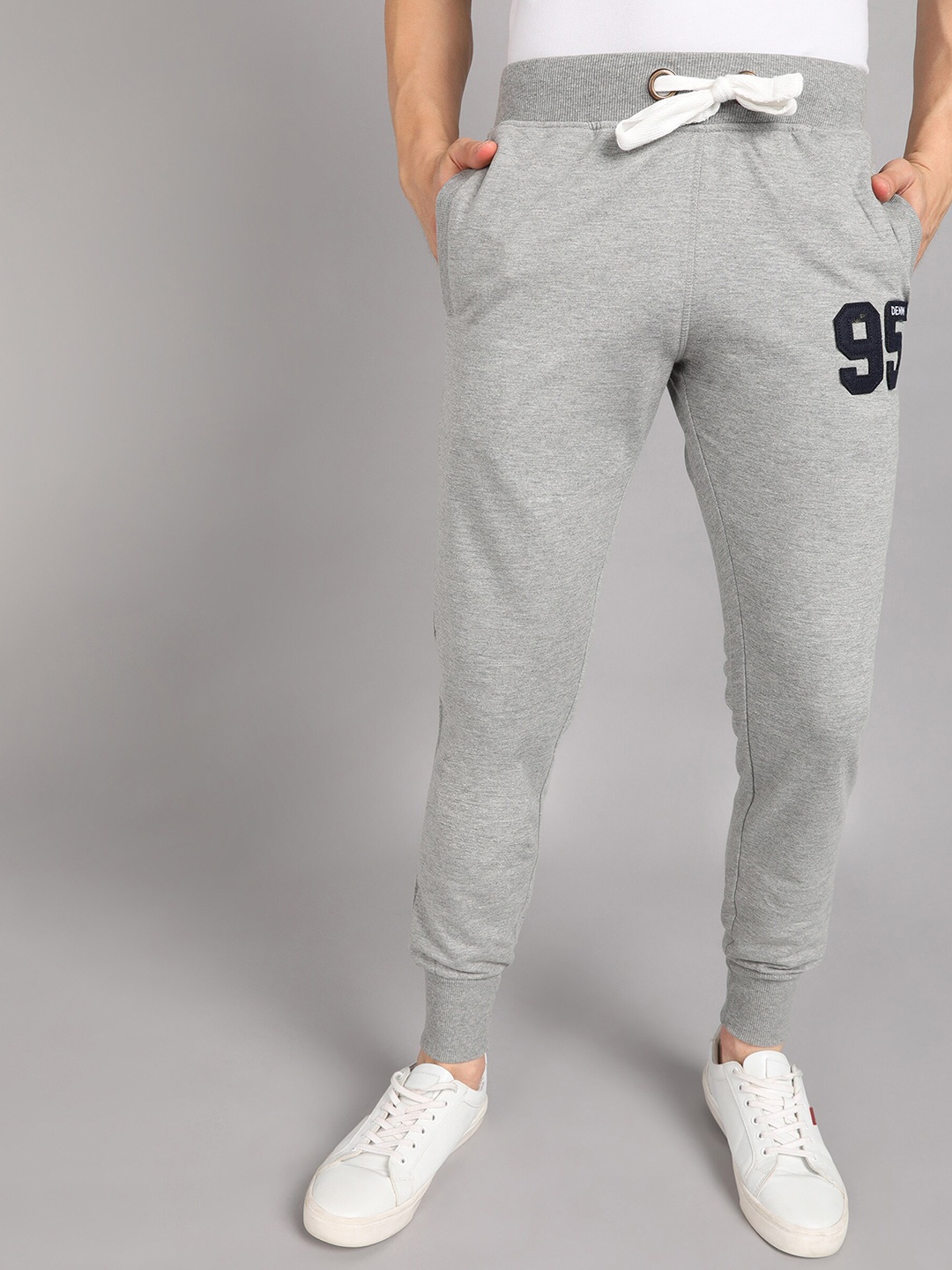 

Alan Jones Men Grey Melange Solid Slim-Fit Joggers