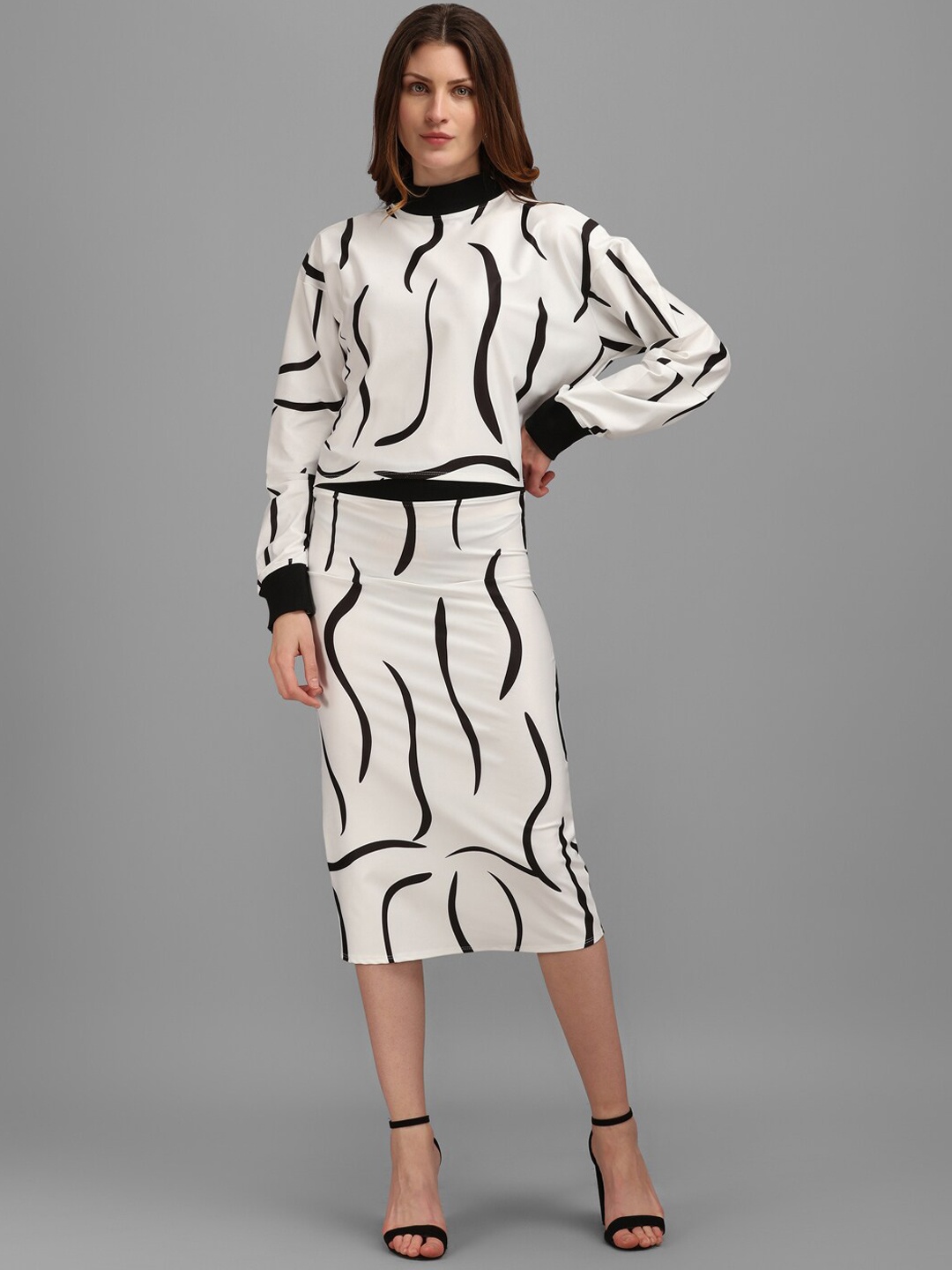 

PURVAJA Women White & Black Abstract Printed Co-Ord Set