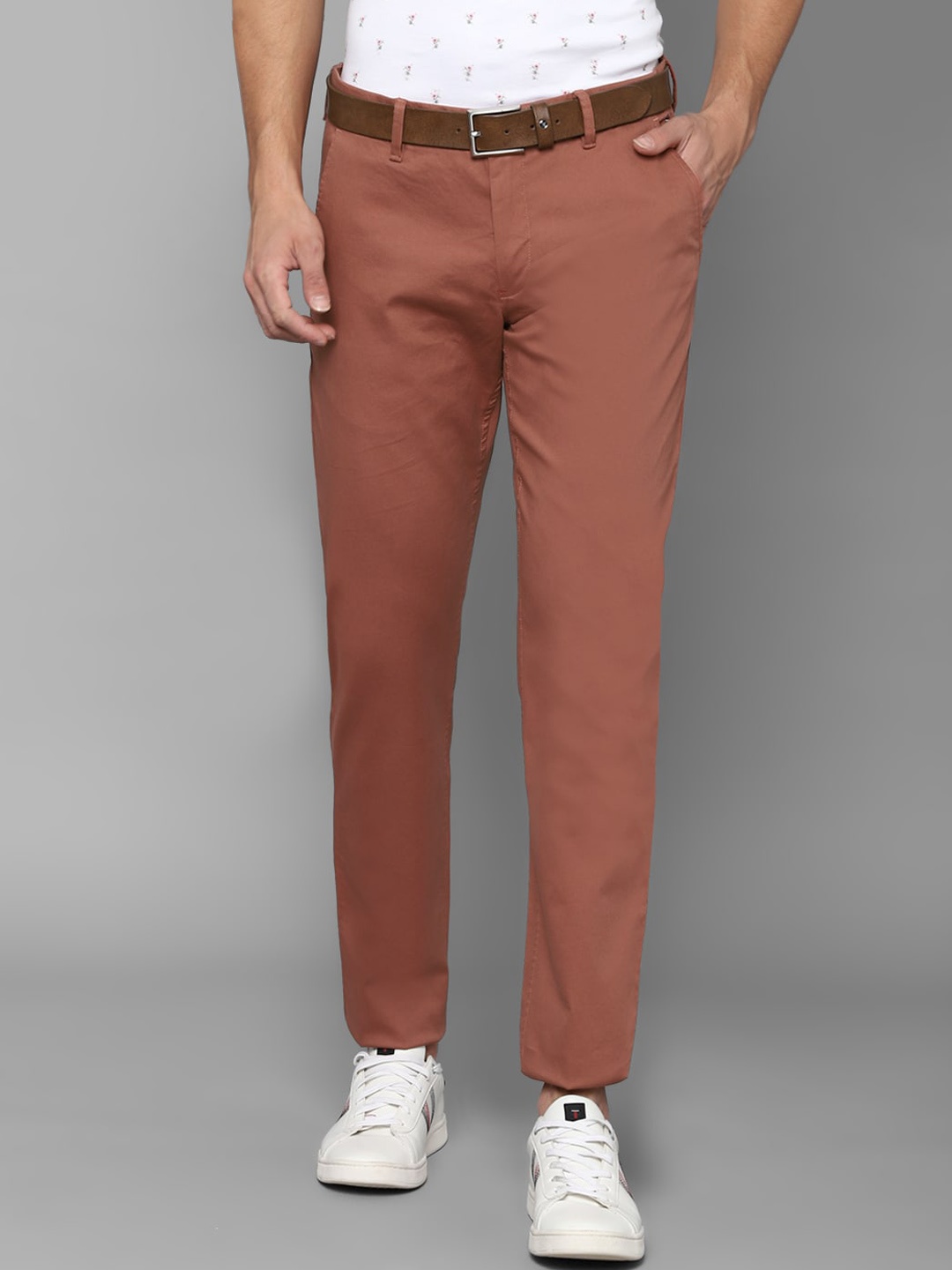 

Louis Philippe Sport Men Rust Slim Fit Trousers