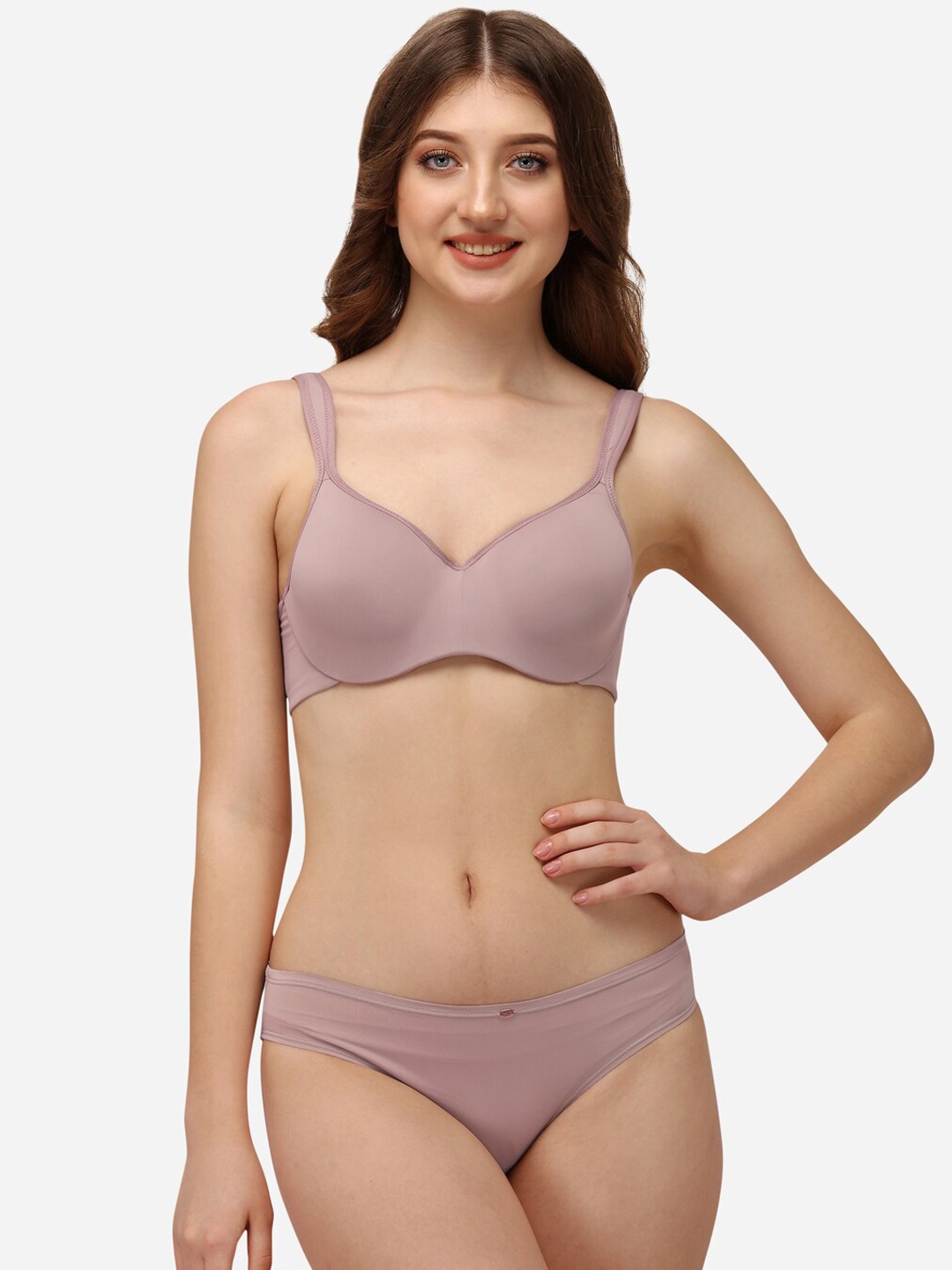 

Soie Women Brown Solid Lingerie Set SET CB-130/1130BARK