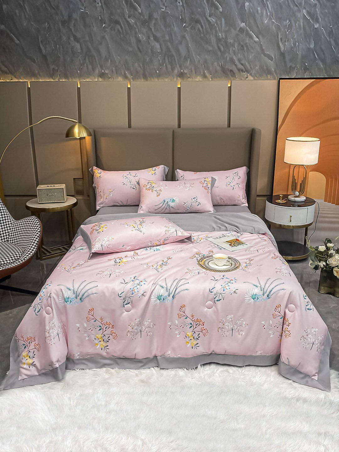 

JC Collection Pink & Grey Floral Summer 354 GSM Double Bed Quilt