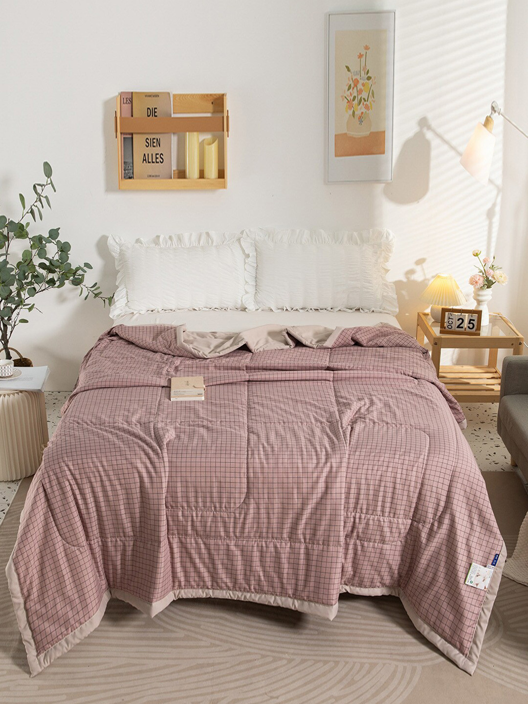 

JC Collection Pink Striped Summer 400 GSM Double Bed Quilt