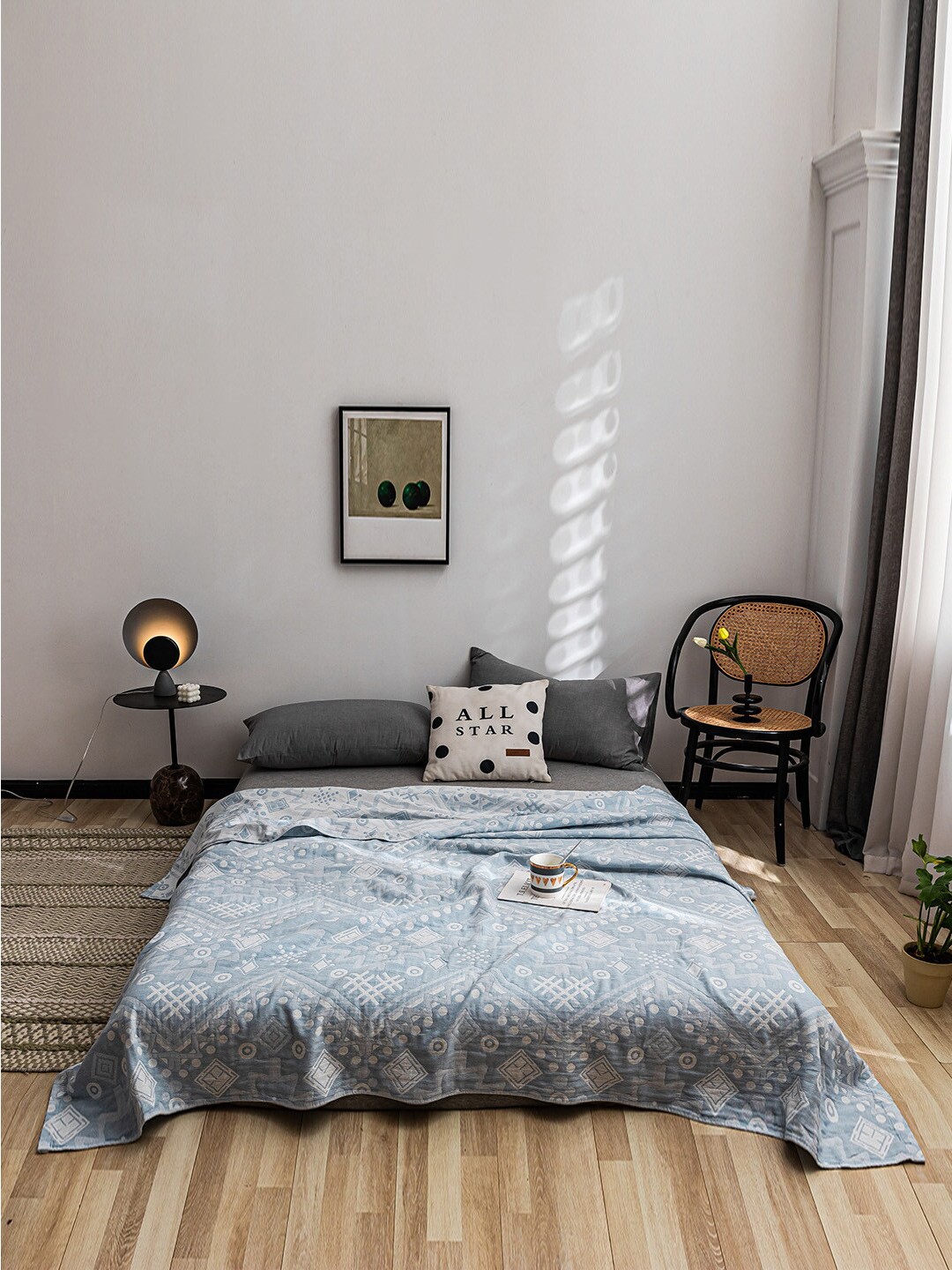 

JC HOME Blue & White Geometric Summer 800 GSM Double Bed Blanket