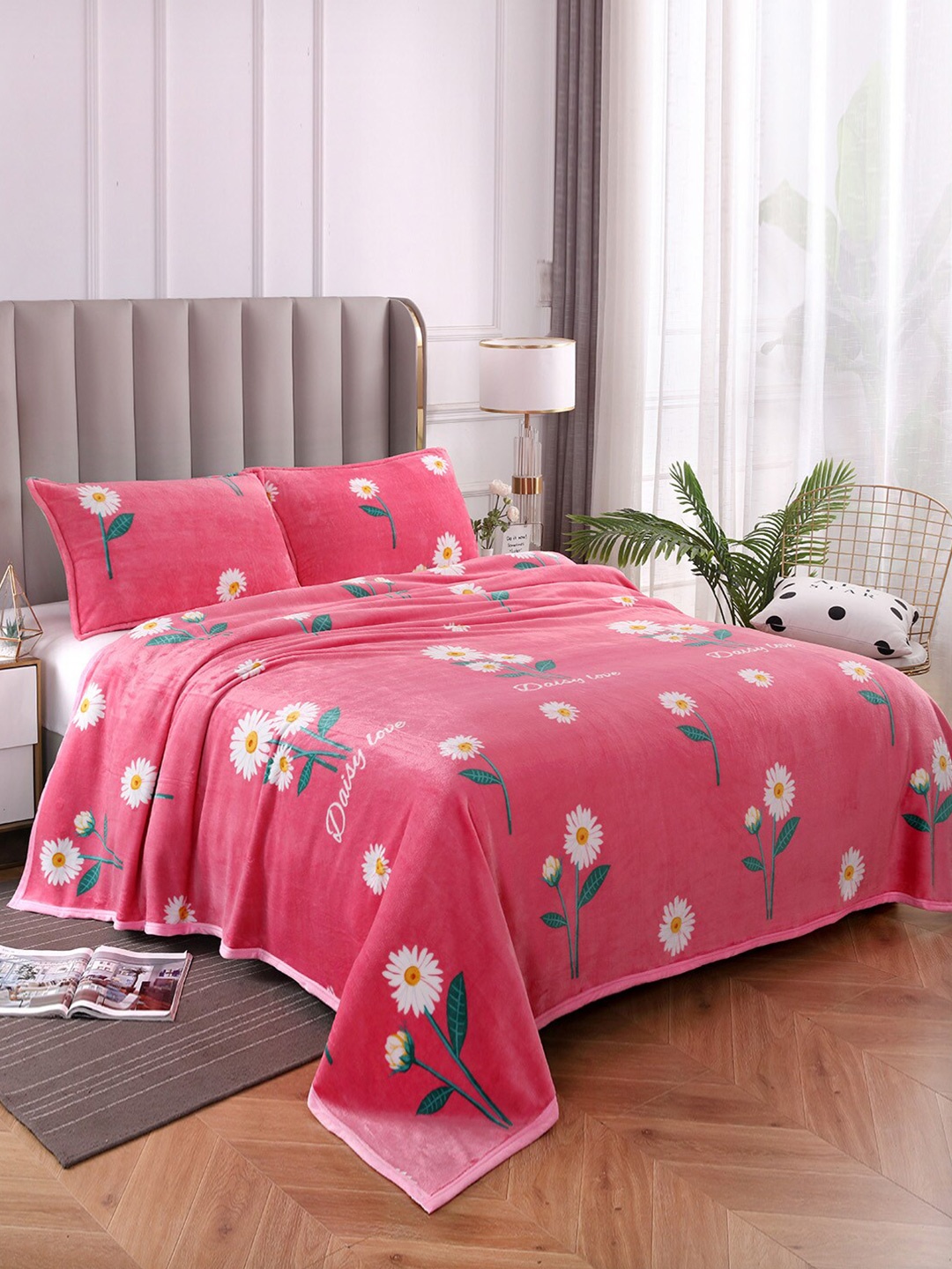 

JC HOME Pink & White Floral Summer 300 GSM Double Bed Blanket