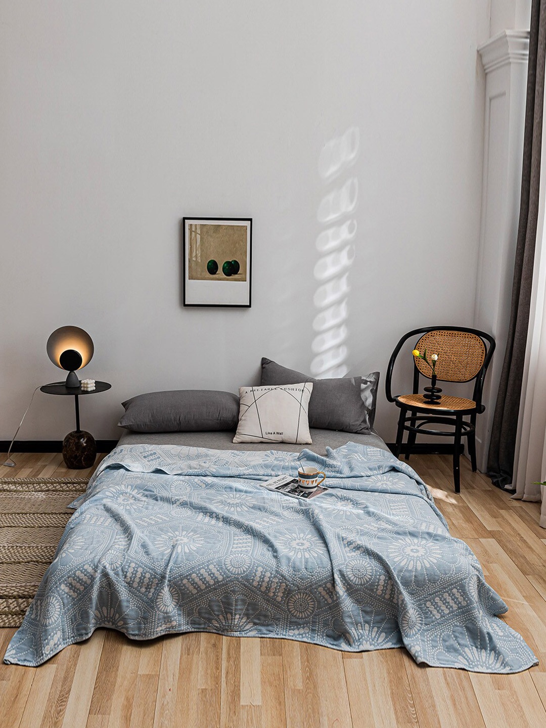 

JC HOME Blue & White Geometric Summer Double Bed Blanket