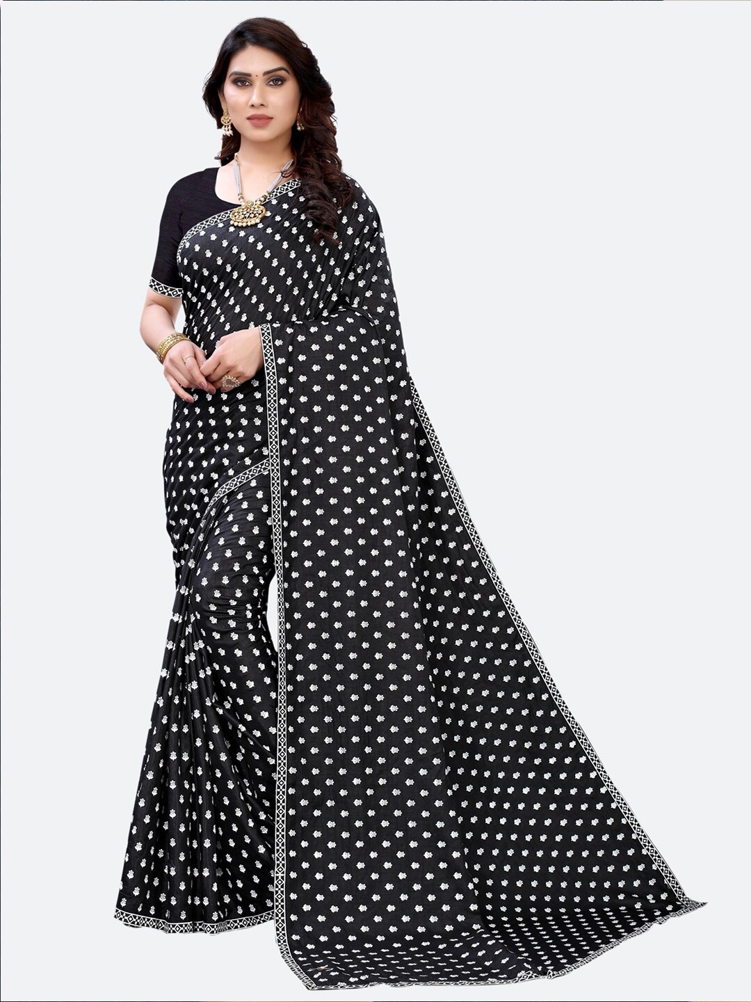 

SIRIL Black & White Ethnic Motifs Printed Saree
