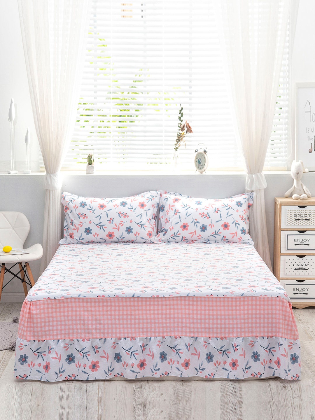 

JC HOME White & Pink Printed Pure Cotton Single Bed Cover With Pillow Covers
