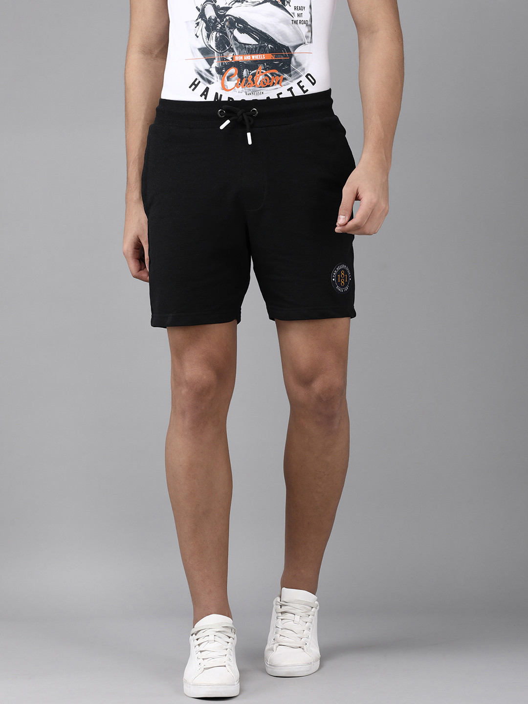 

Van Heusen Sport Men Black Solid Mid Rise Casual Shorts