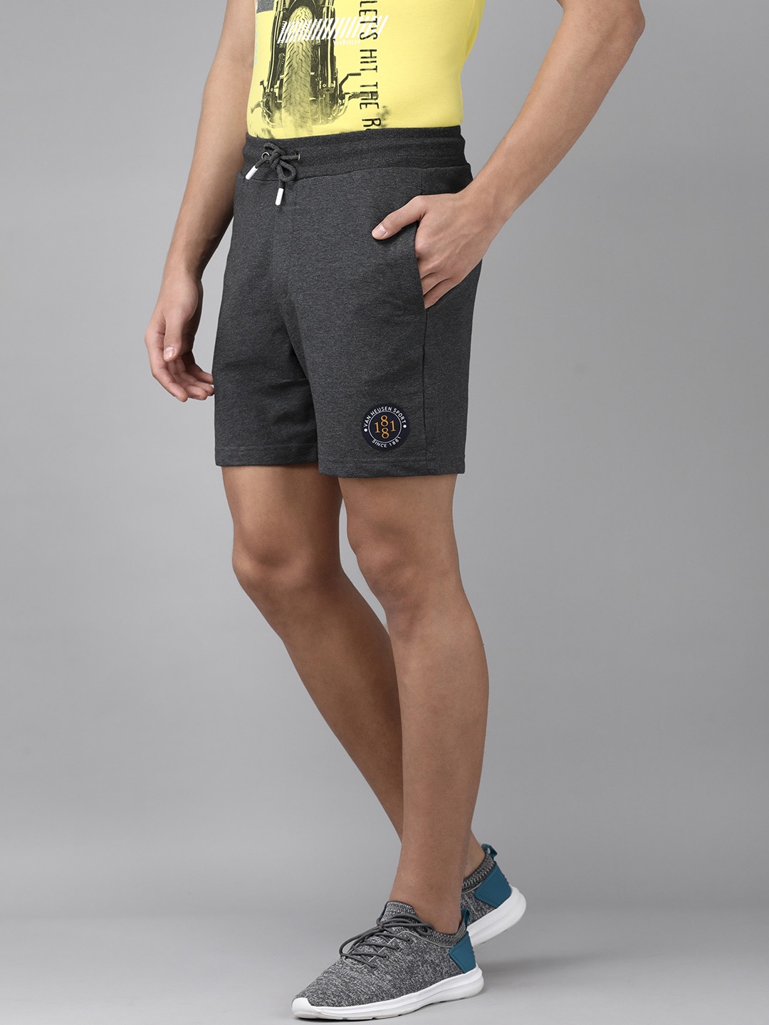 

Van Heusen Sport Men Charcoal Solid Mid Rise Casual Shorts