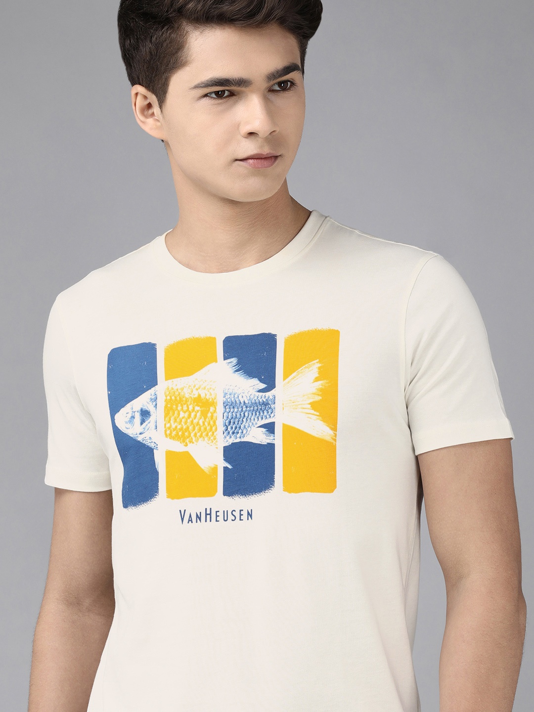 

Van Heusen Sport Men Off White Slim Fit Printed Pure Cotton T-shirt