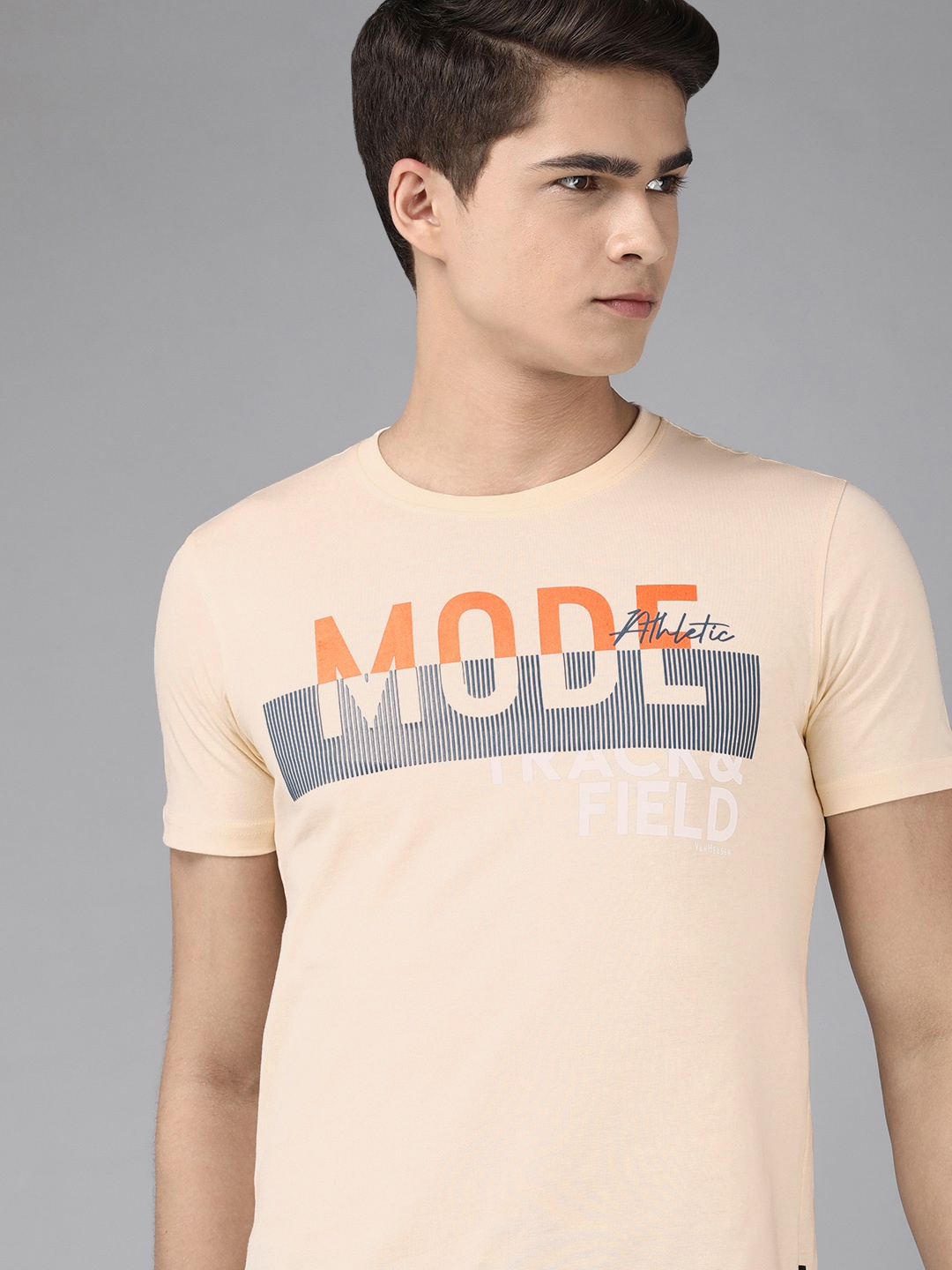 

Van Heusen Sport Men Off White Typography Printed Pure Cotton T-shirt