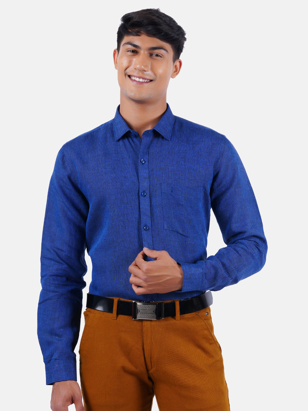 

Ramraj Men Blue Linen Formal Shirt