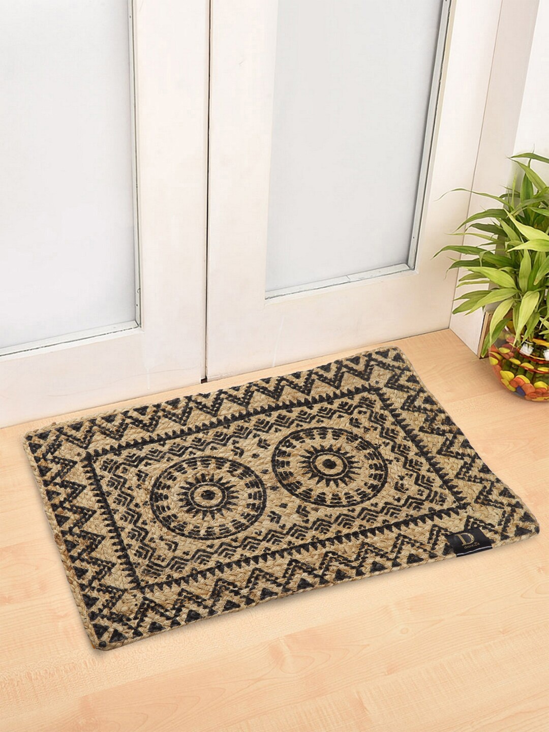 Soumya Black & Brown Floral Printed Jute Braided Rectangular Floor Mat