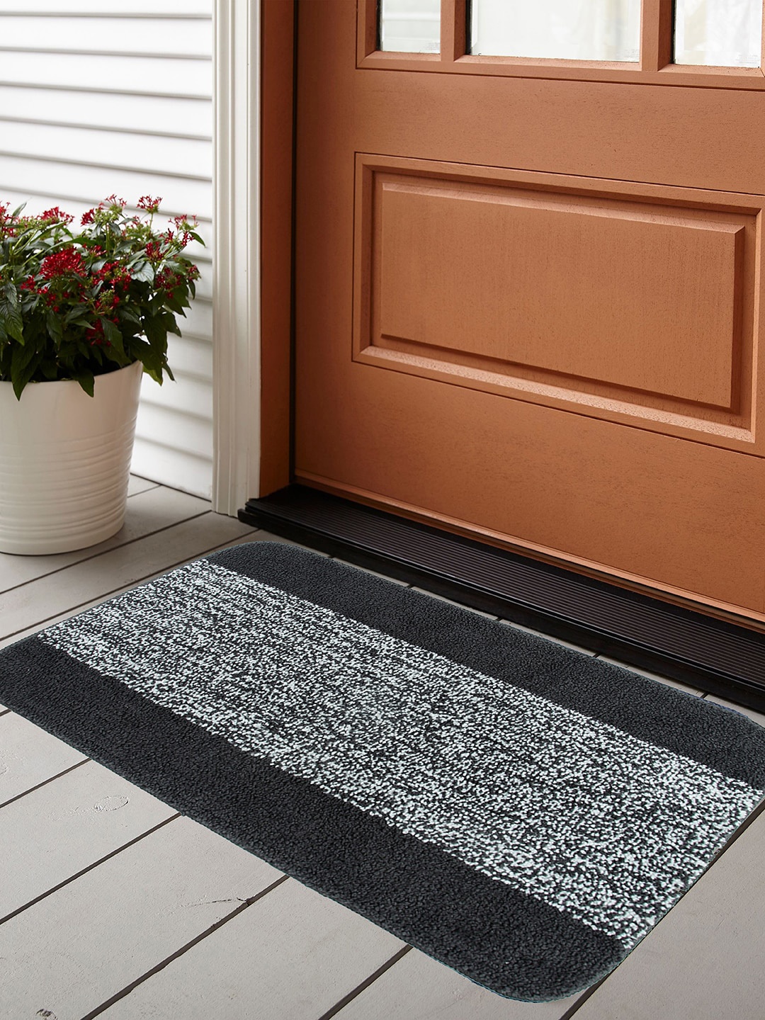 

Soumya Grey Anti-Skid Door Mat, Black