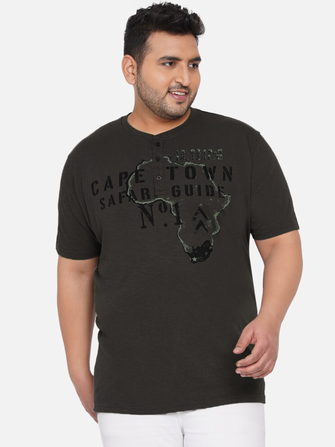 

Santonio Men Brown Typography Printed V-Neck Raw Edge T-shirt