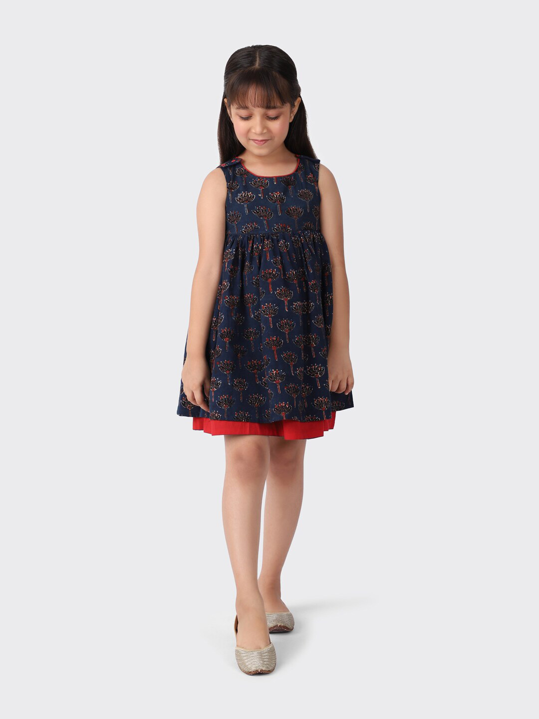 

Fabindia Girls Black Floral Printed Dress