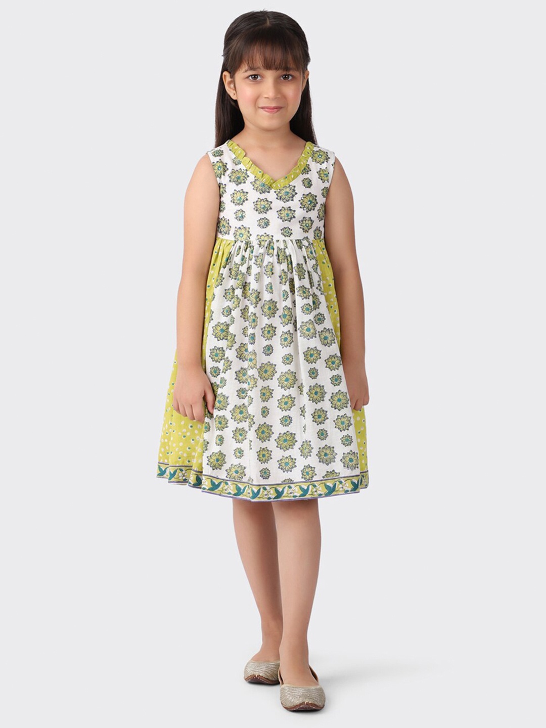 

Fabindia Girls Green Floral Cotton Dress