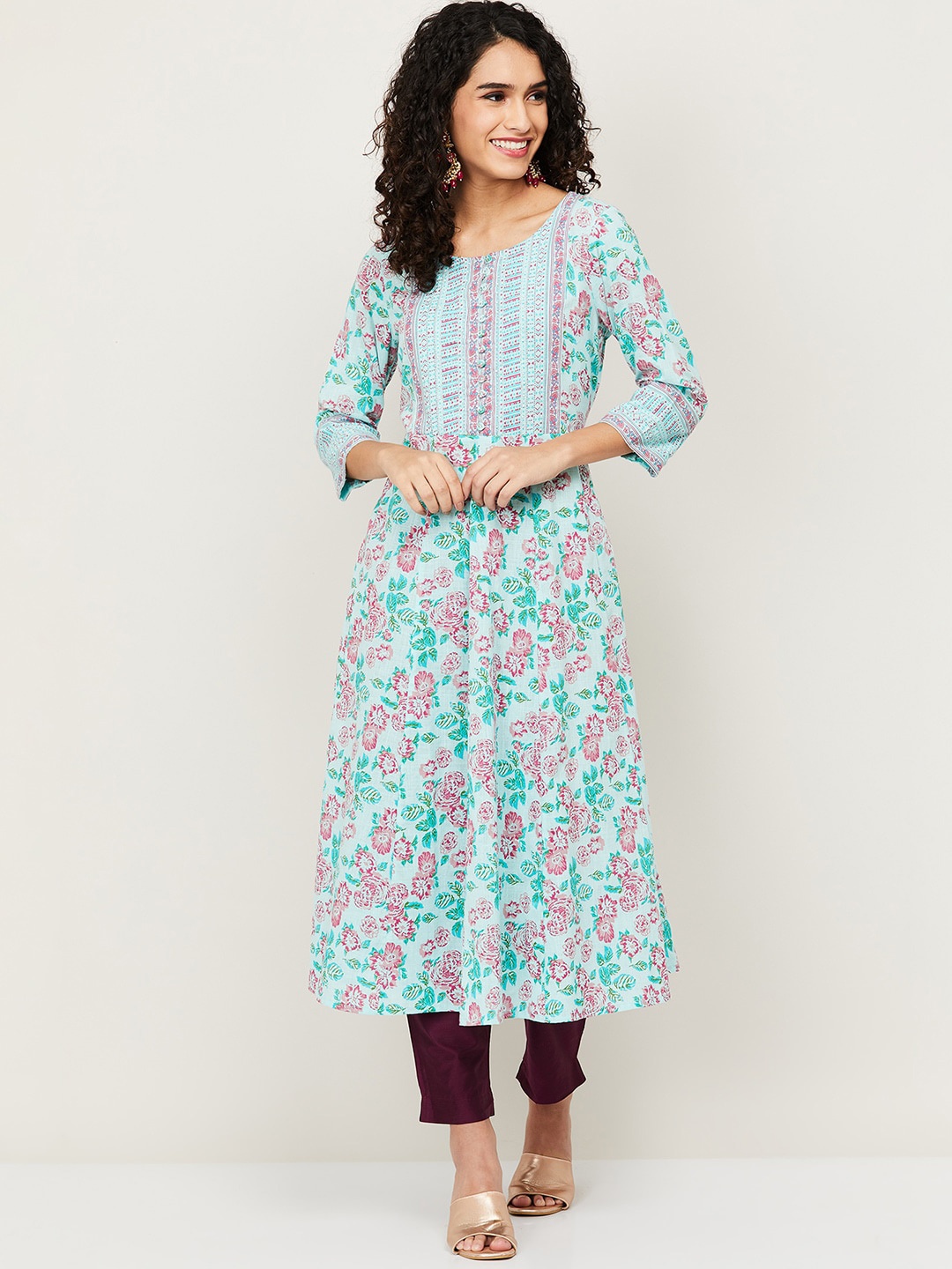 

Melange by Lifestyle Women Blue Floral Printed Thread Work Kurta