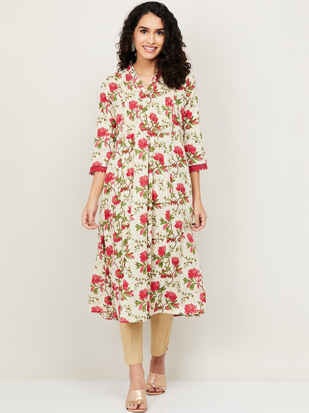 

Melange by Lifestyle Women Beige Floral Printed Kurta