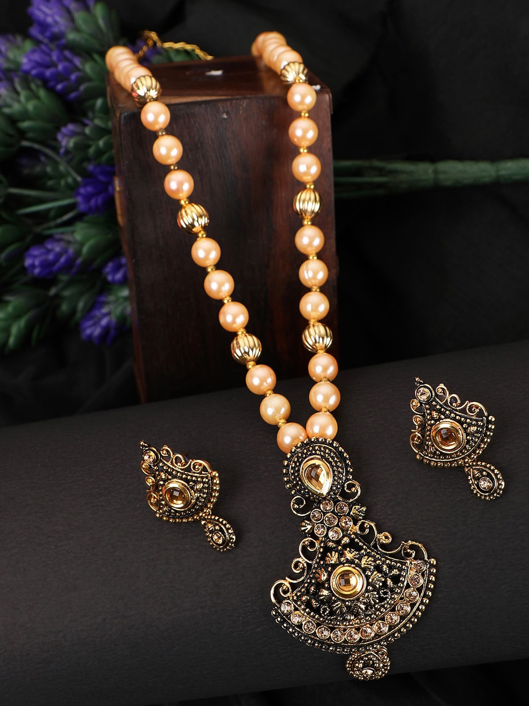 

ANIKAS CREATION Gold-Plated White Pearl Beaded Jewellery Set