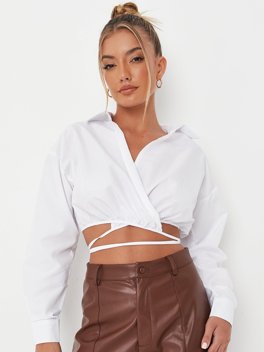 

Missguided White Solid Wrap Crop Top