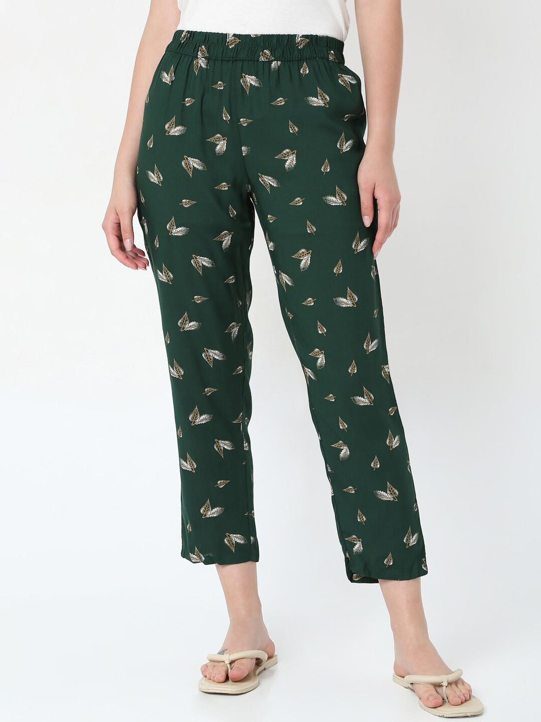 

Smarty Pants Women Green Printed Lounge Pants