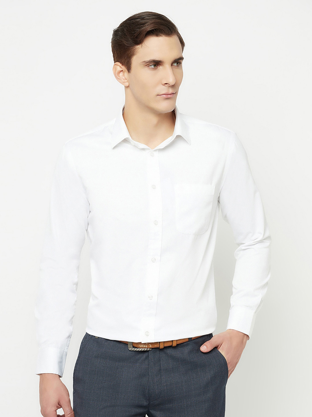 

Cantabil Men White Solid Formal Shirt