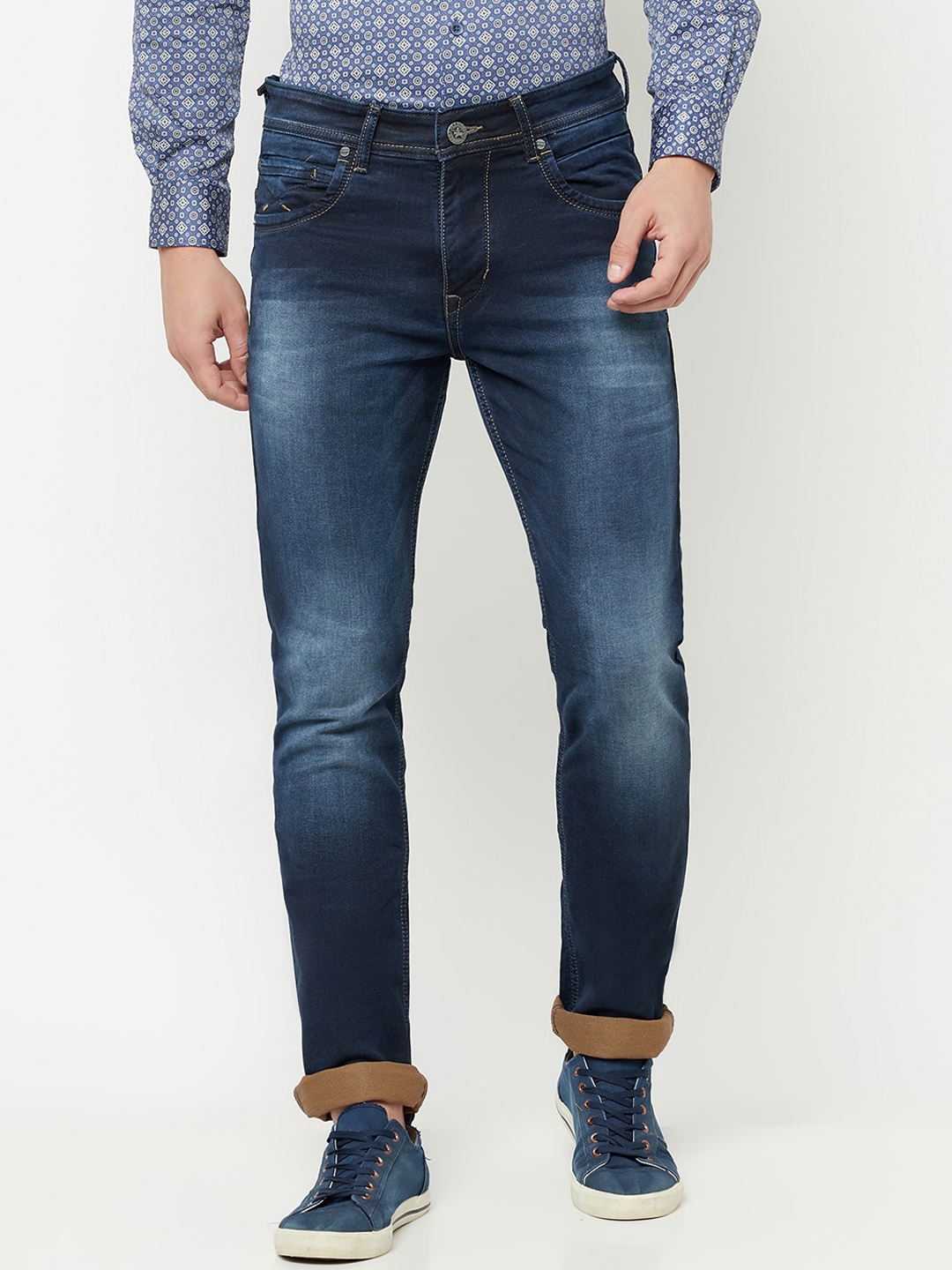 

Cantabil Men Blue Heavy Fade Stretchable Jeans