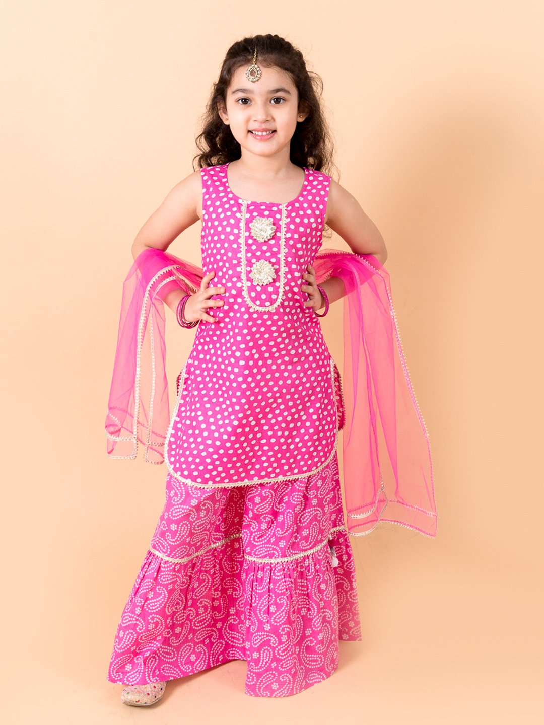 

pspeaches Girls Purple Bandhani Printed Gotta Patti Pure Cotton Kurti with Sharara & With Dupatta
