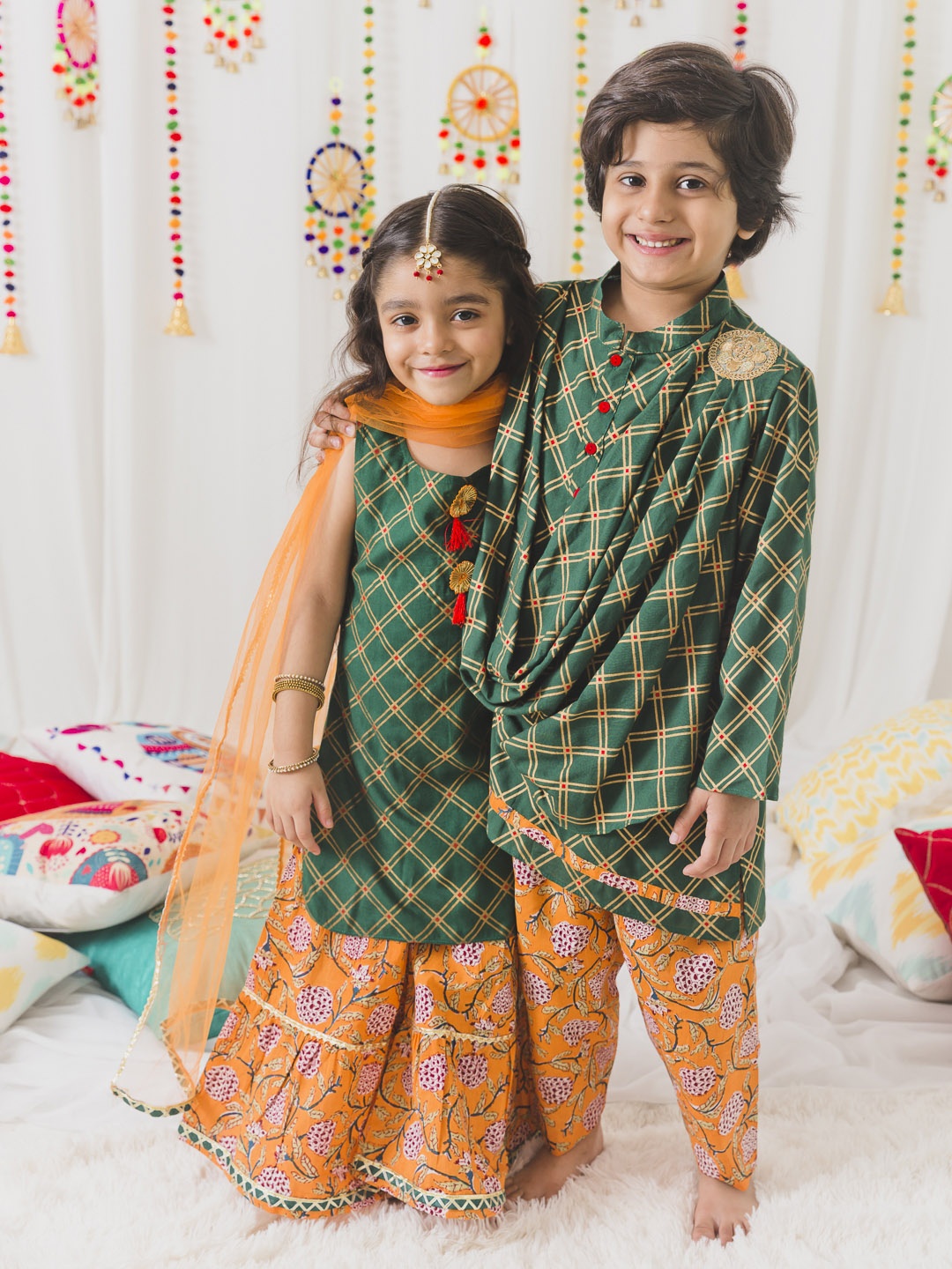 

pspeaches Girls Green Checks Pure Cotton Kurta Set